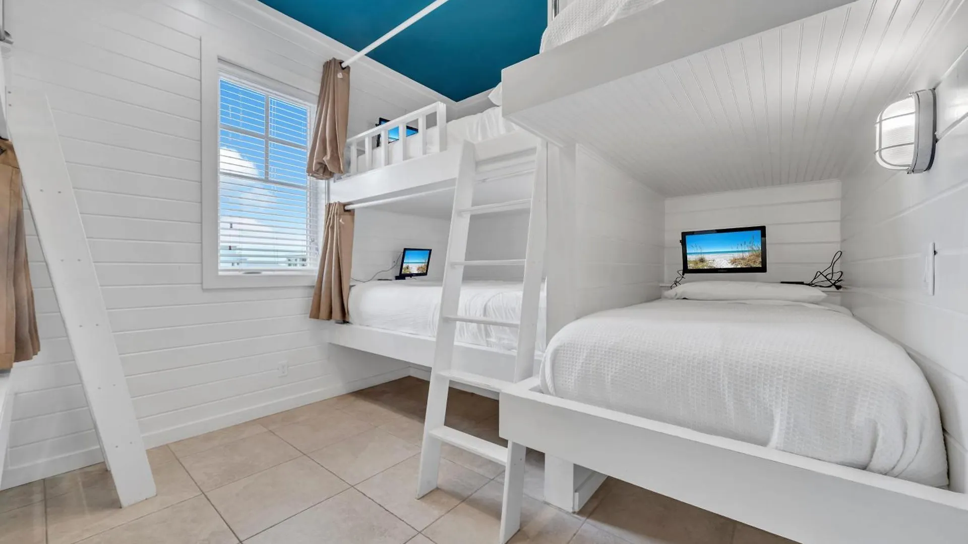 Wintertide Villa Destin Holiday home